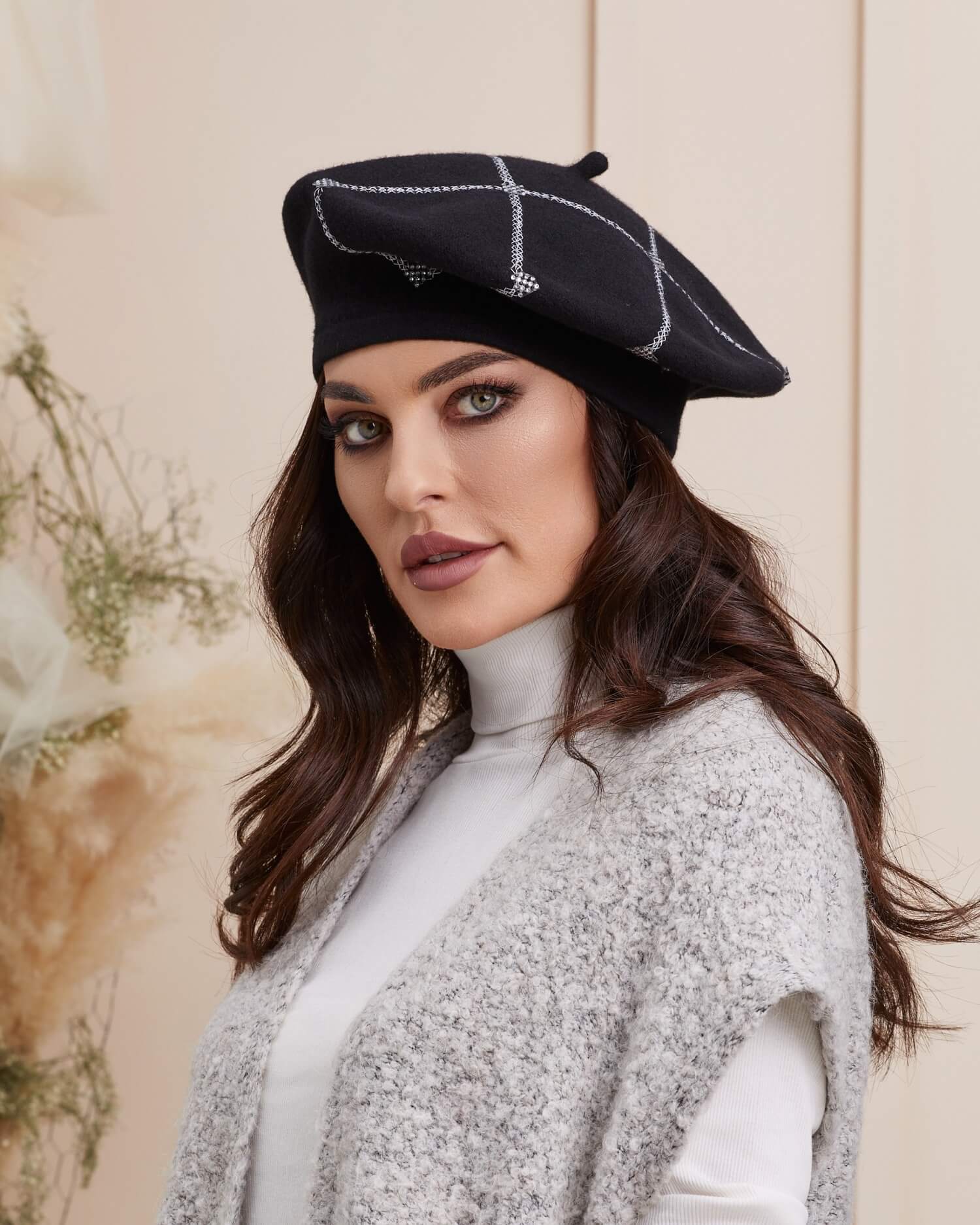 Bereta de dama Asteria