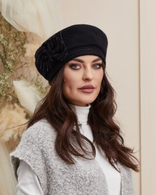 Bereta de dama Corina