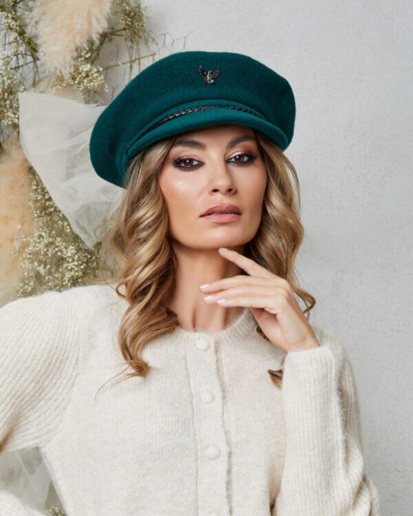 Bereta de dama cu cozoroc Novia 9