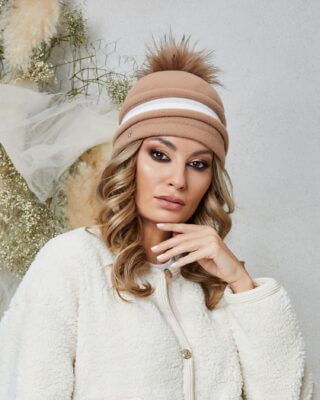 Caciula de dama cu pompon Rafa